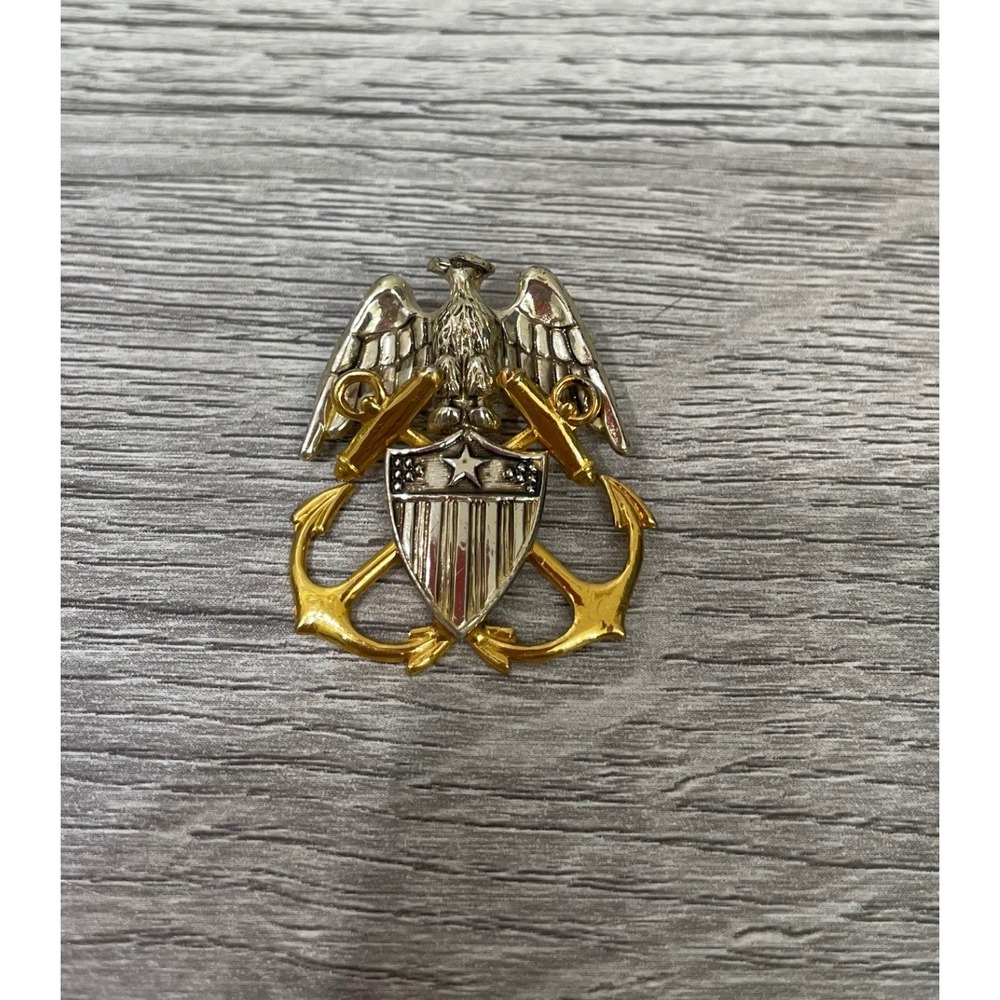 WWII US Navy Sweetheart Pin‎ Sterling Craft By Coro Two Tone Eagle Anchor Shield